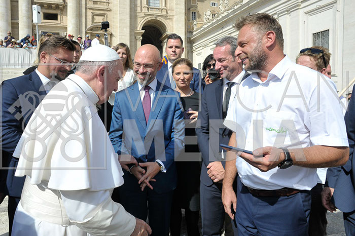%_tempFileName297359_18092019%