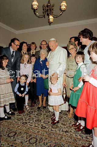 %_tempFileName00566_IRLANDA-USA1979%