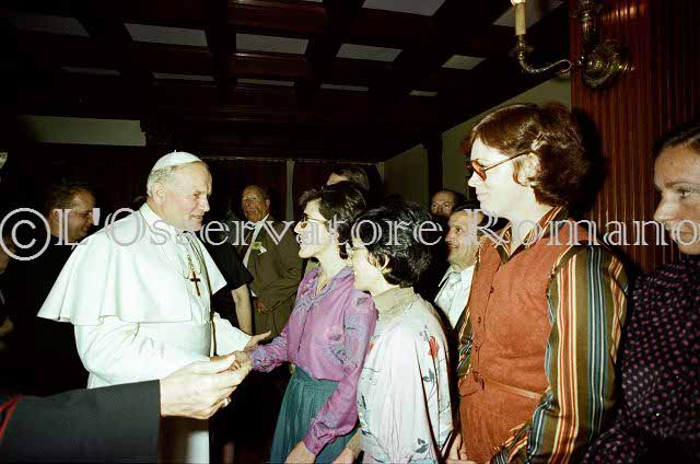 %_tempFileName00636_IRLANDA-USA1979%