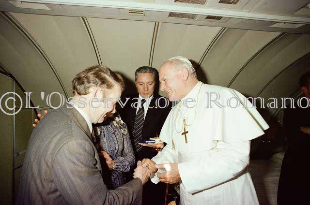 %_tempFileName00784_IRLANDA-USA1979%