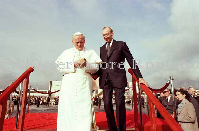 %_tempFileName00802_IRLANDA-USA1979%