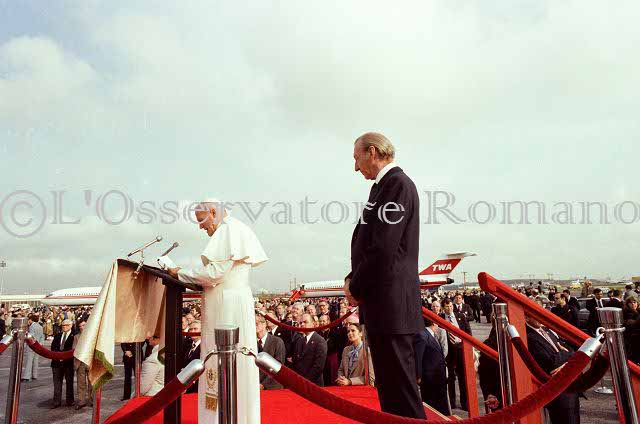 %_tempFileName00806_IRLANDA-USA1979%
