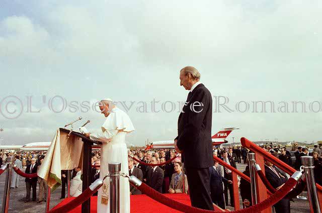 %_tempFileName00807_IRLANDA-USA1979%