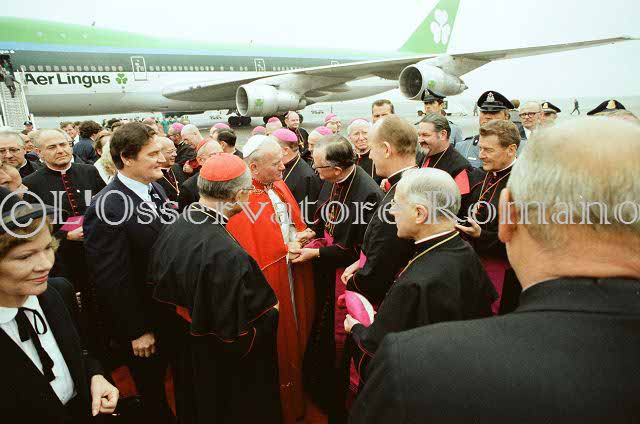 %_tempFileName01083_IRLANDA-USA1979%