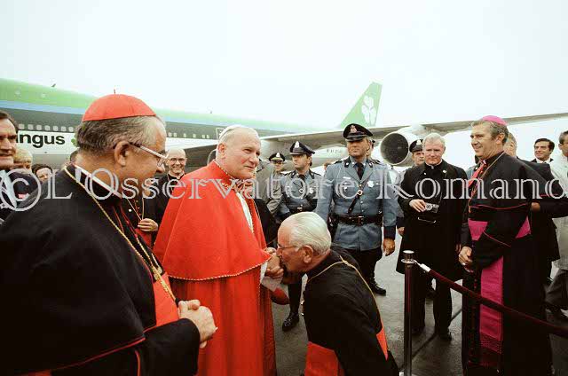 %_tempFileName01093_IRLANDA-USA1979%