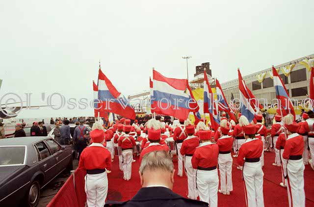 %_tempFileName01118_IRLANDA-USA1979%