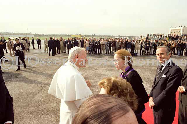 %_tempFileName01192_IRLANDA-USA1979%