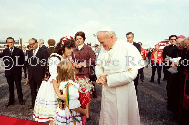 %_tempFileName01203_IRLANDA-USA1979%