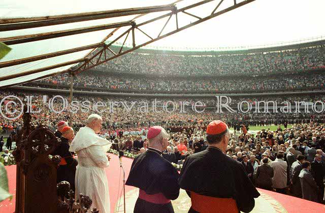 %_tempFileName01432_IRLANDA-USA1979%