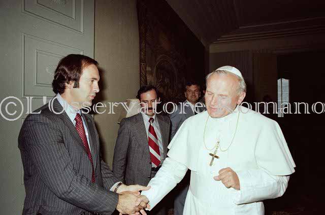 %_tempFileName01722_IRLANDA-USA1979%