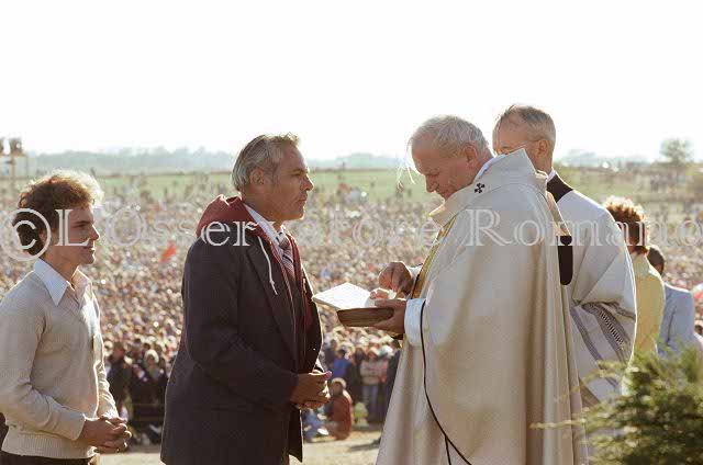 %_tempFileName01801_IRLANDA-USA1979%