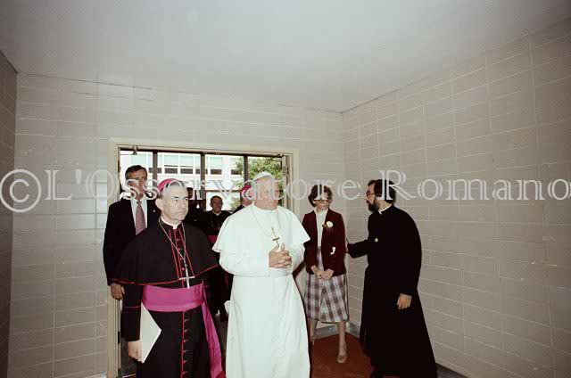 %_tempFileName01976_IRLANDA-USA1979%