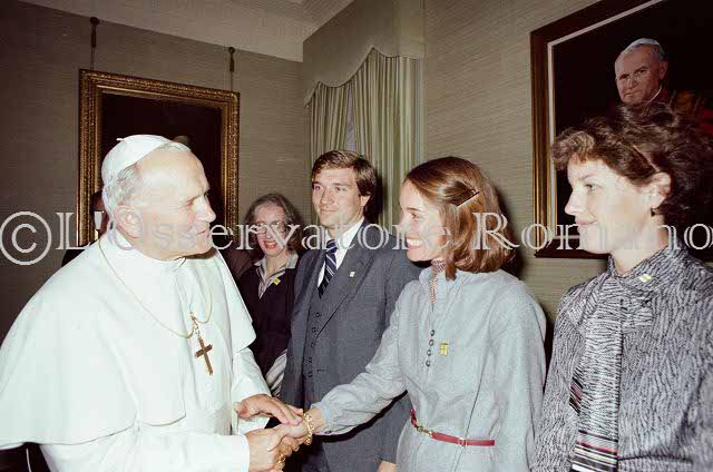 %_tempFileName02131_IRLANDA-USA1979%