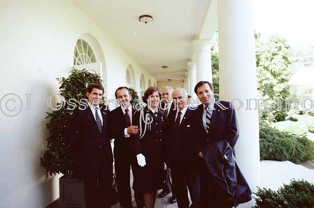 %_tempFileName02332_IRLANDA-USA1979%