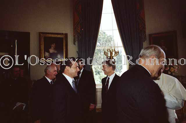 %_tempFileName02334_IRLANDA-USA1979%