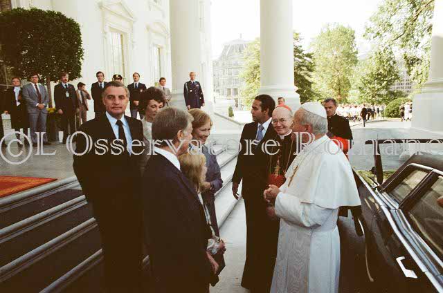 %_tempFileName02385_IRLANDA-USA1979%