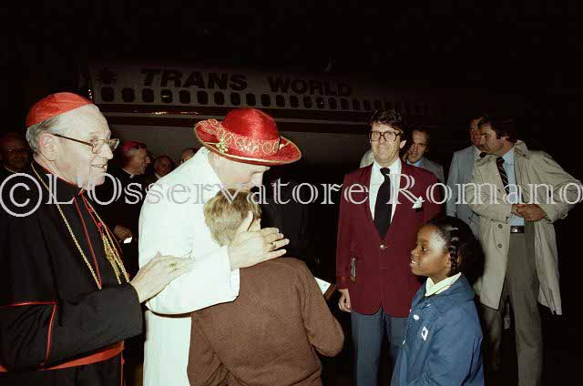 %_tempFileName02427_IRLANDA-USA1979%