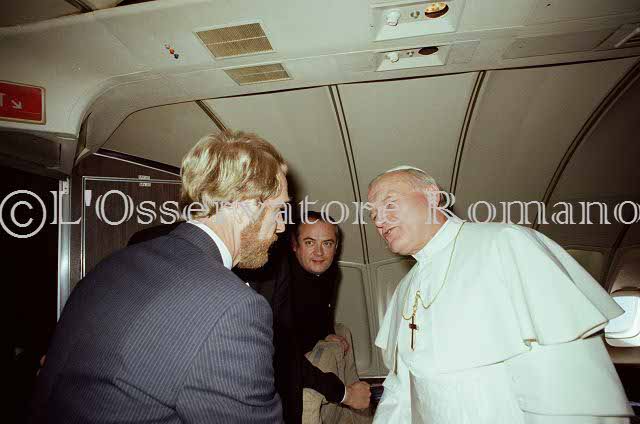%_tempFileName02509_IRLANDA-USA1979%
