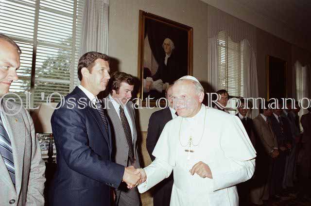 %_tempFileName02528_IRLANDA-USA1979%