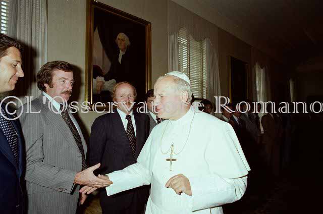 %_tempFileName02529_IRLANDA-USA1979%