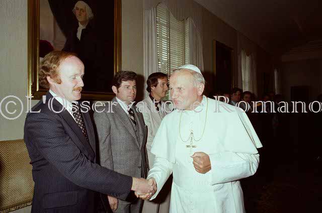 %_tempFileName02531_IRLANDA-USA1979%