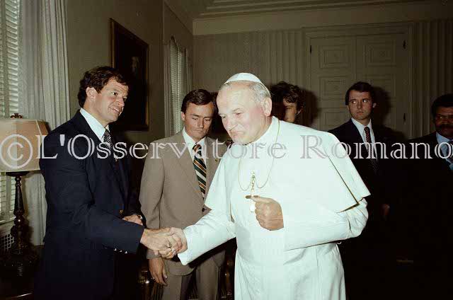%_tempFileName02542_IRLANDA-USA1979%