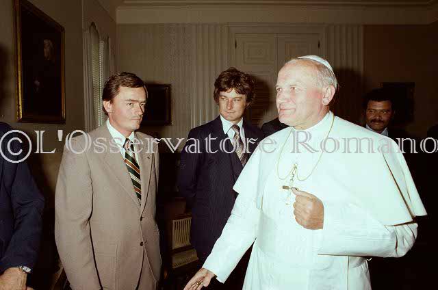 %_tempFileName02543_IRLANDA-USA1979%