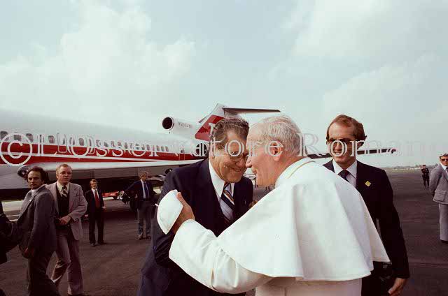 %_tempFileName02565_IRLANDA-USA1979%