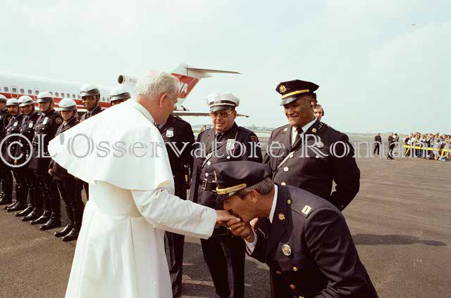 %_tempFileName02586_IRLANDA-USA1979%
