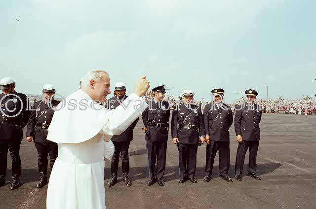 %_tempFileName02587_IRLANDA-USA1979%