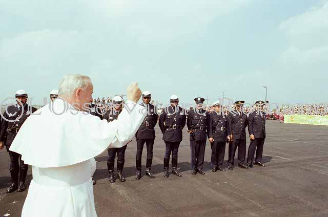 %_tempFileName02588_IRLANDA-USA1979%