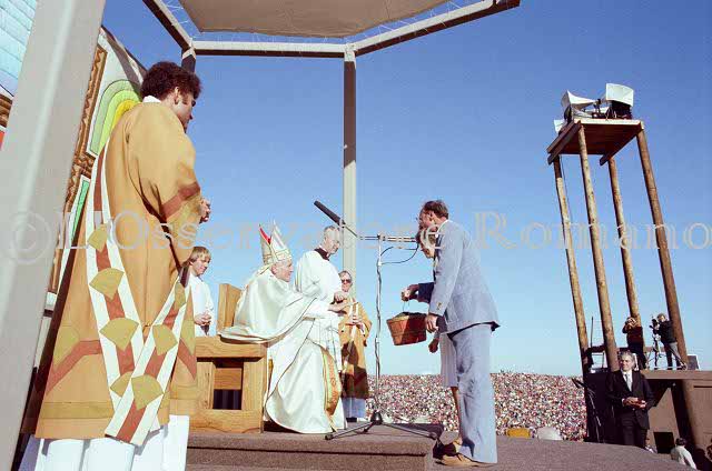%_tempFileName02607_IRLANDA-USA1979%