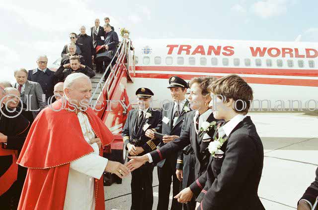 %_tempFileName02682_IRLANDA-USA1979%