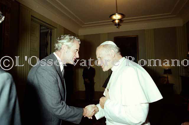 %_tempFileName02755_IRLANDA-USA1979%