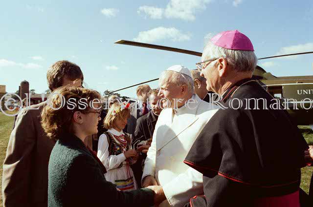 %_tempFileName02844_IRLANDA-USA1979%