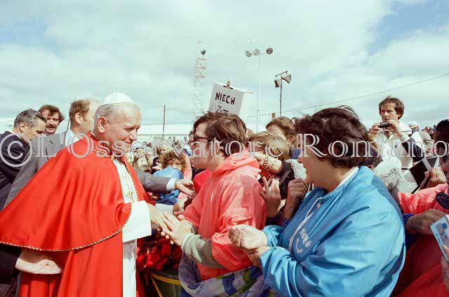 %_tempFileName02907_IRLANDA-USA1979%