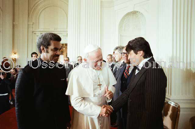 %_tempFileName03296_IRLANDA-USA1979%