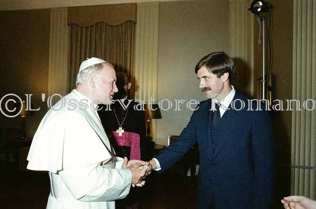 %_tempFileName03308_IRLANDA-USA1979%
