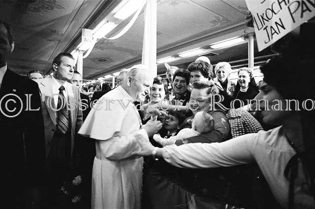 %_tempFileName01832BN_IRLANDA-USA1979%
