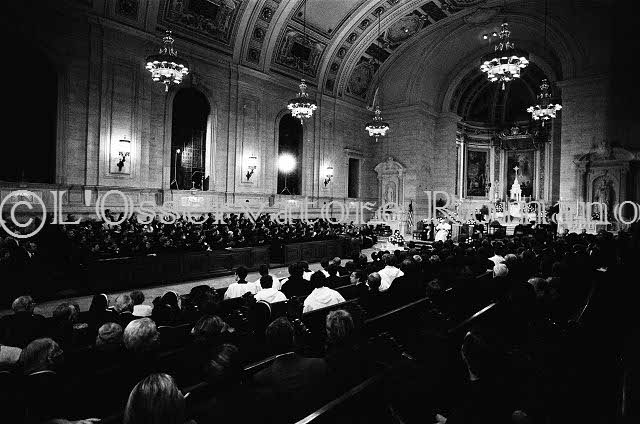 %_tempFileName01924BN_IRLANDA-USA1979%