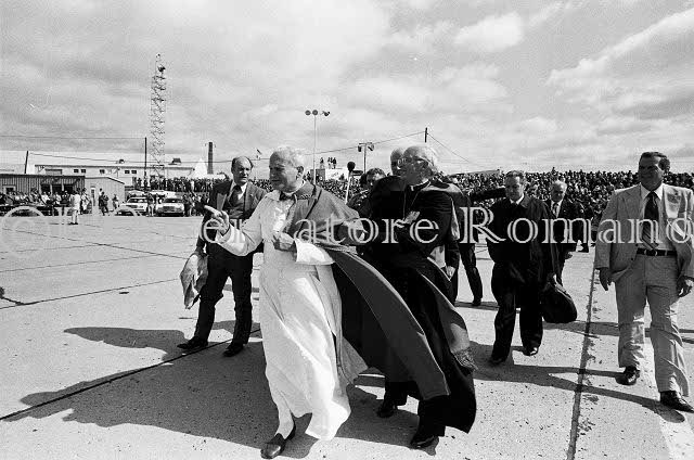 %_tempFileName02226BN_IRLANDA-USA1979%