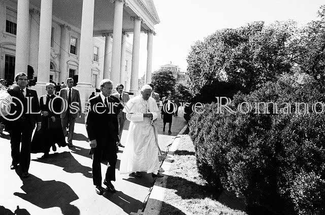 %_tempFileName02880BN_IRLANDA-USA1979%