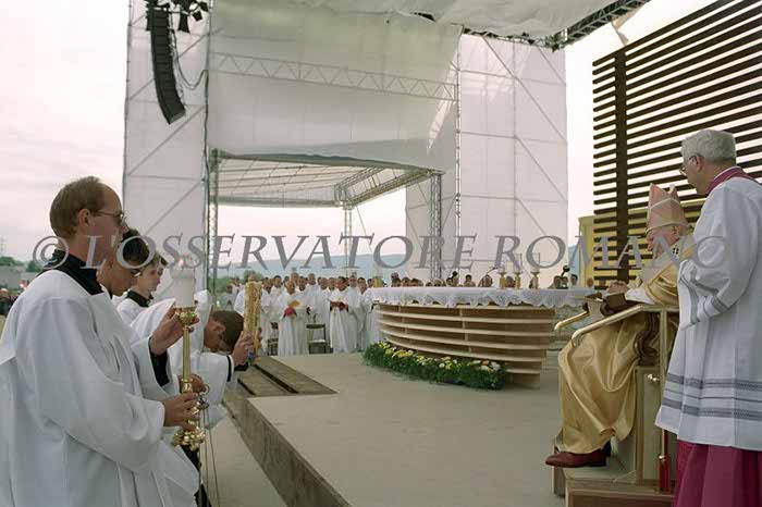 %_tempFileName01124_SLOVACCHIA2003%