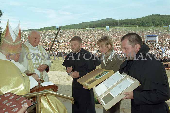 %_tempFileName01166_SLOVACCHIA2003%