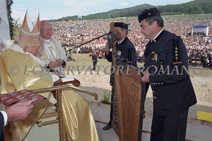 %_tempFileName01176_SLOVACCHIA2003%