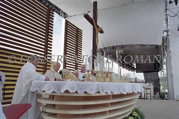 %_tempFileName01190_SLOVACCHIA2003%