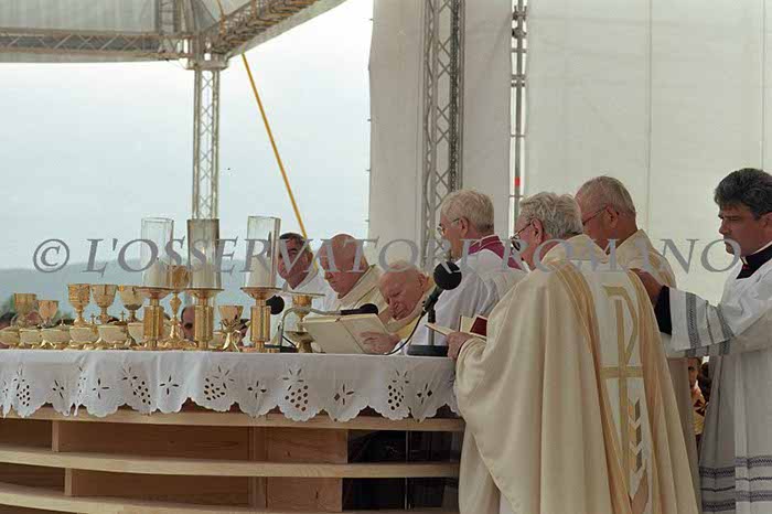 %_tempFileName01192_SLOVACCHIA2003%