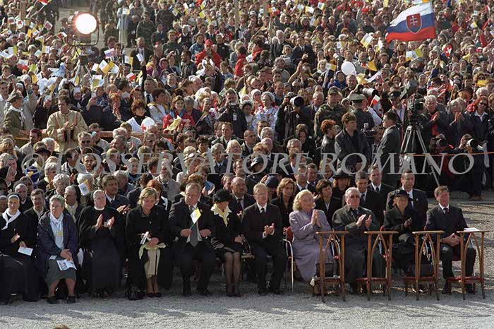 %_tempFileName01469_SLOVACCHIA2003%